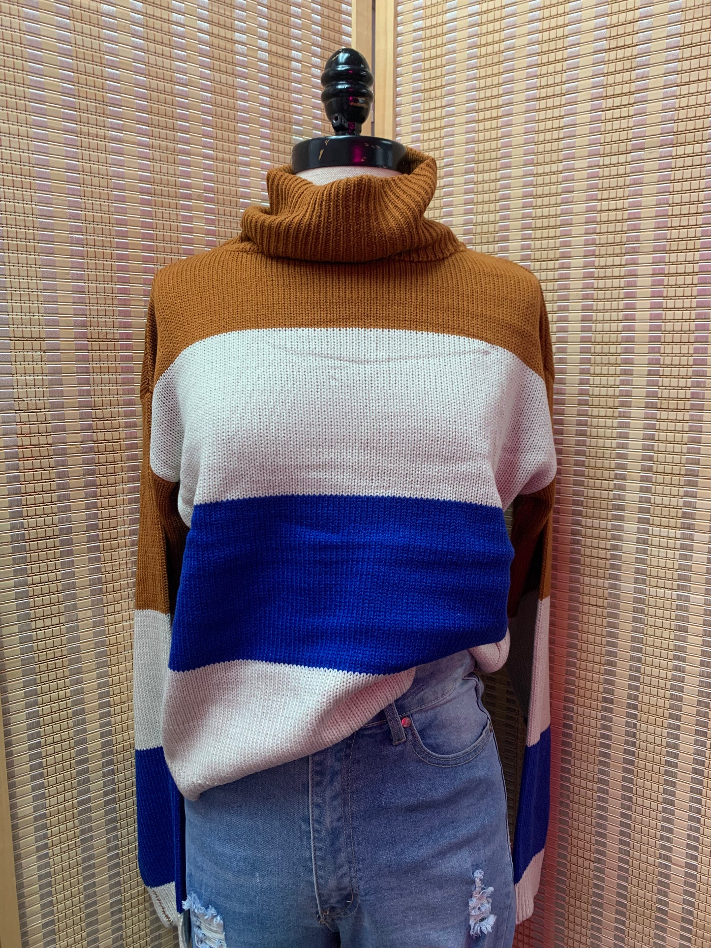 Aurora Turtle Neck