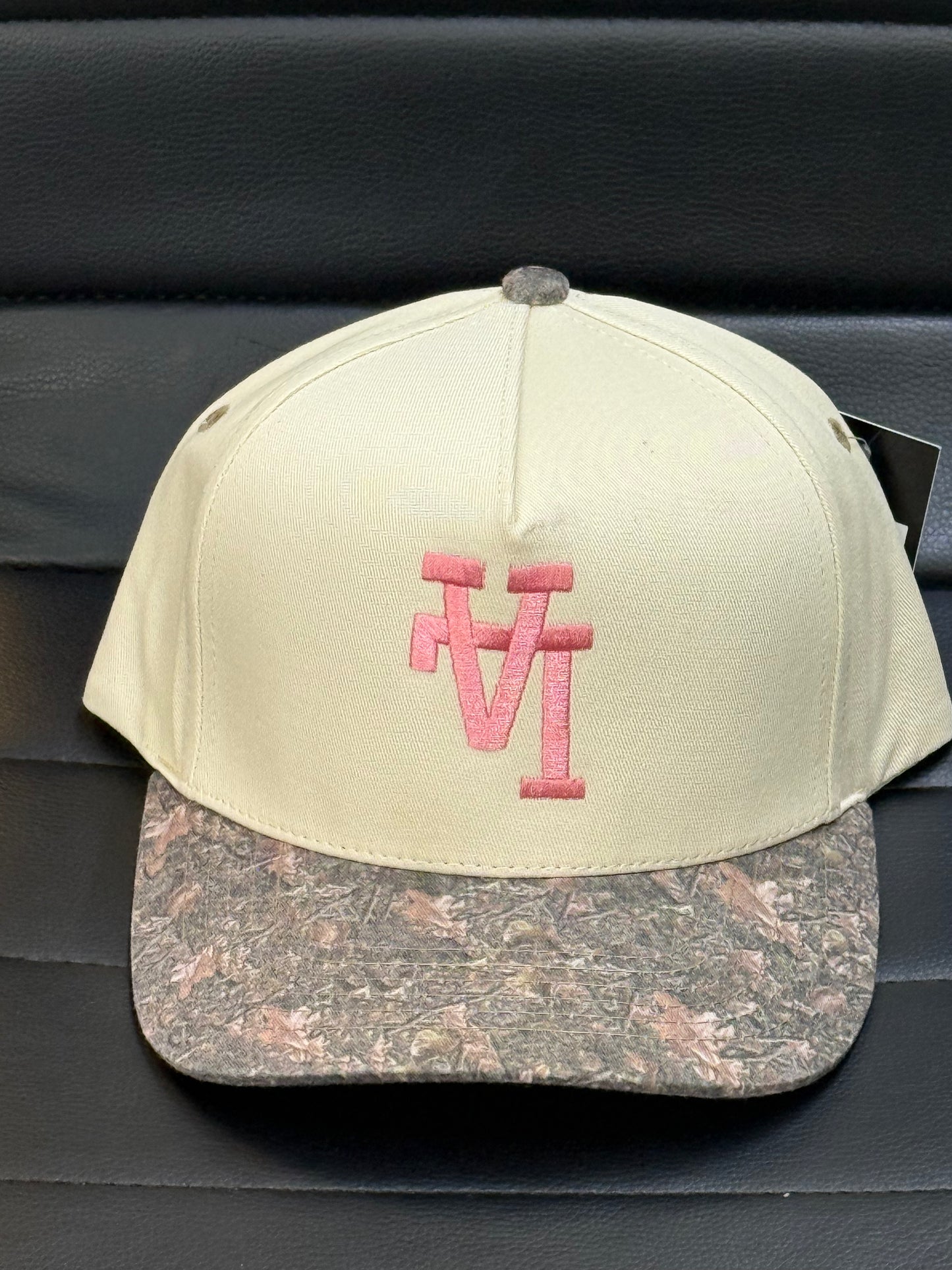 LA upside down CAP
