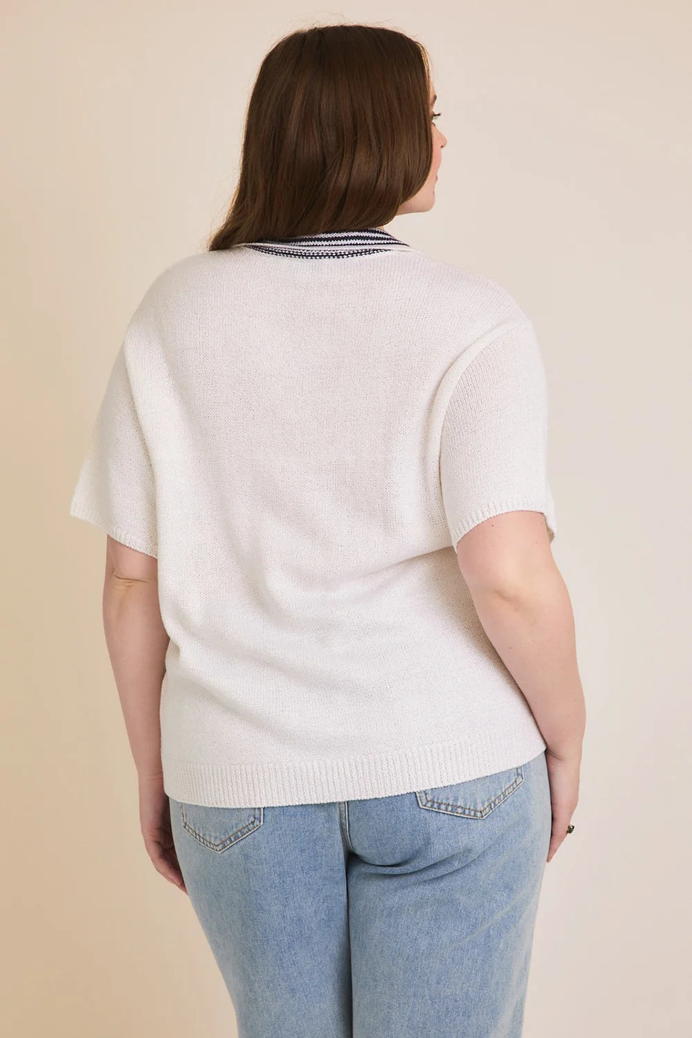 V NECK KNITTED SWEATER