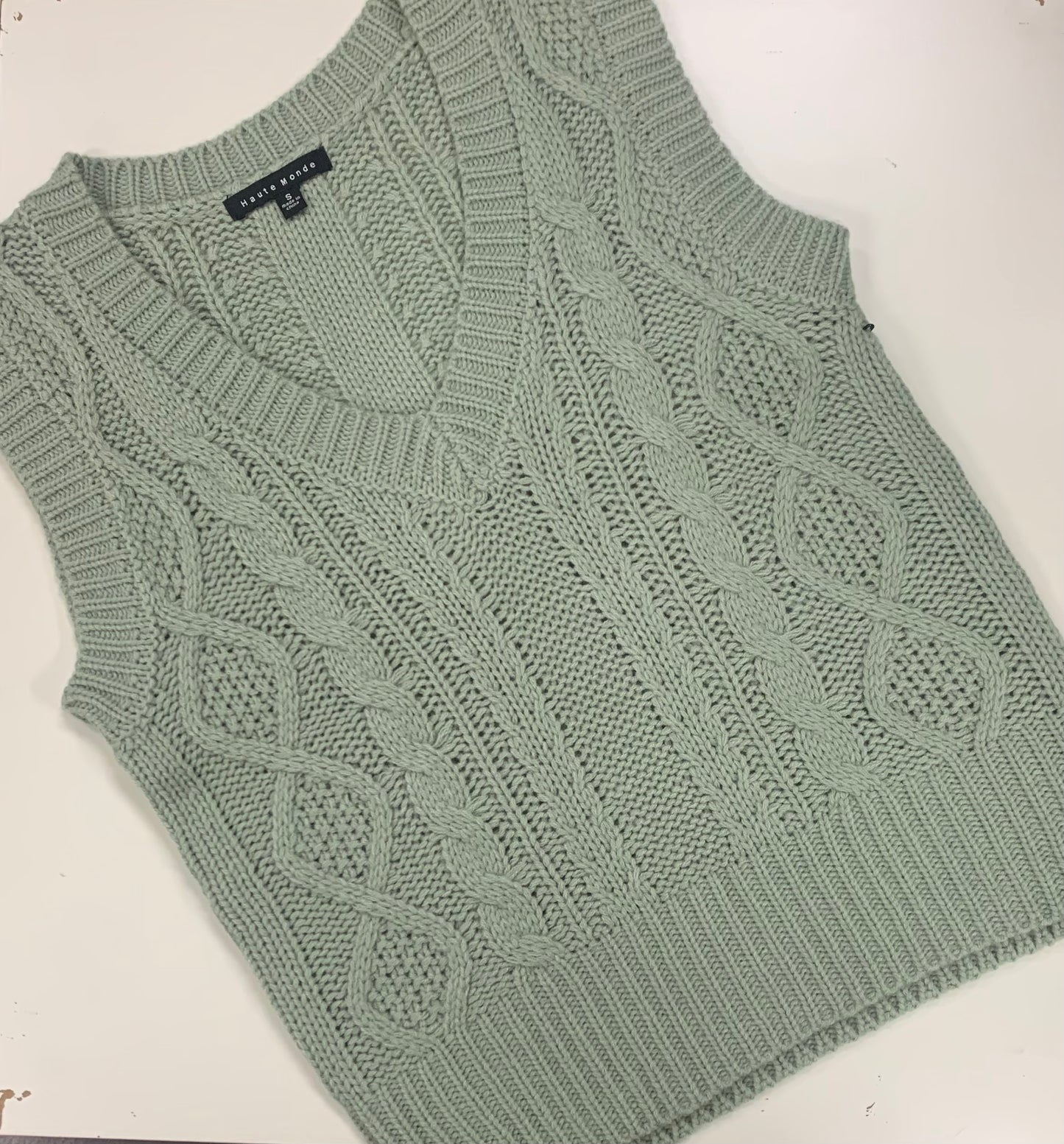 Pairs Knitted Vest