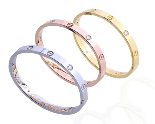Love bangle