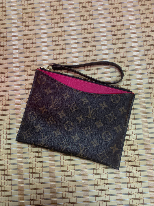 Lille Wristlet