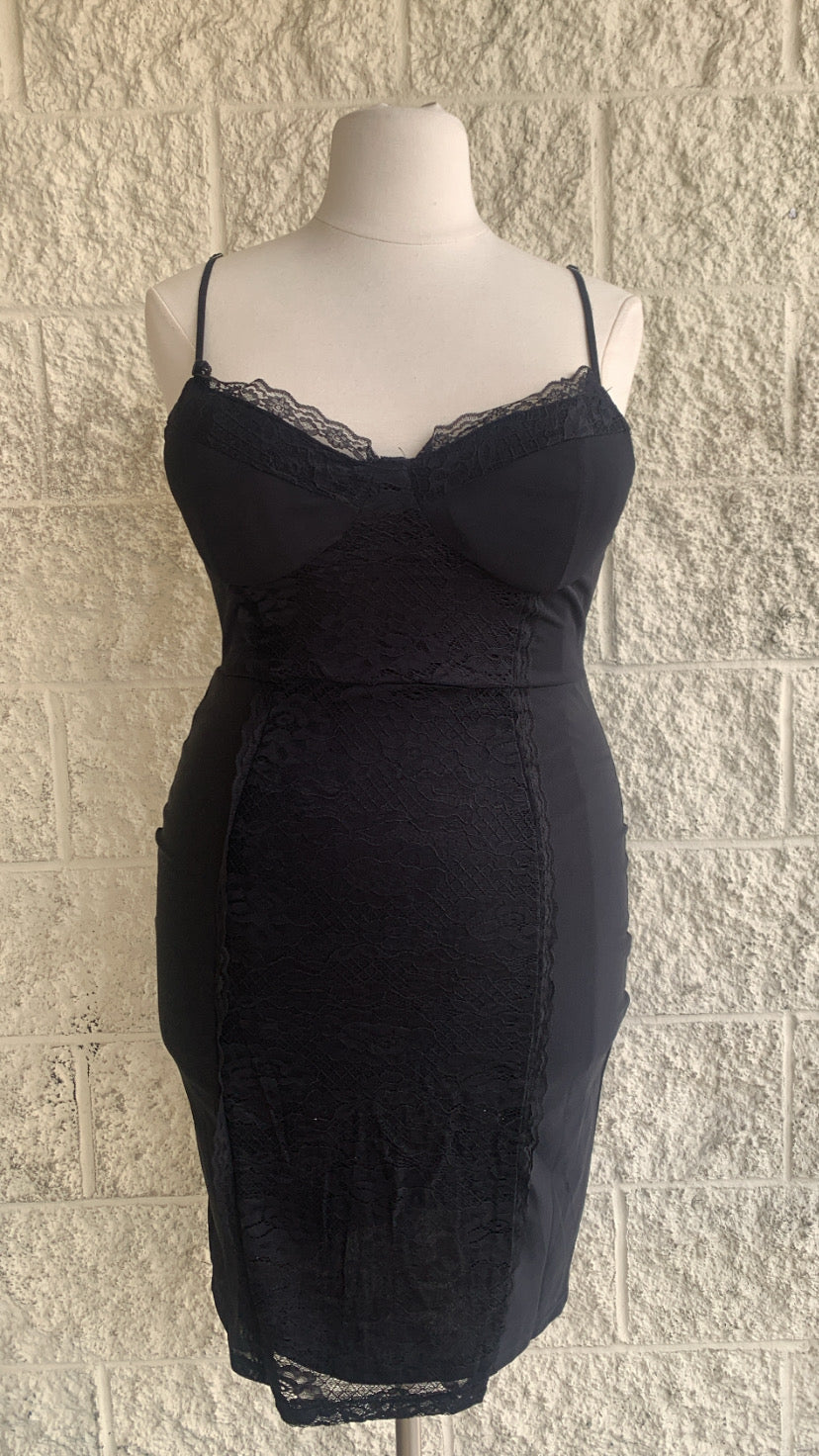 Italy Bodycon Lace Dress